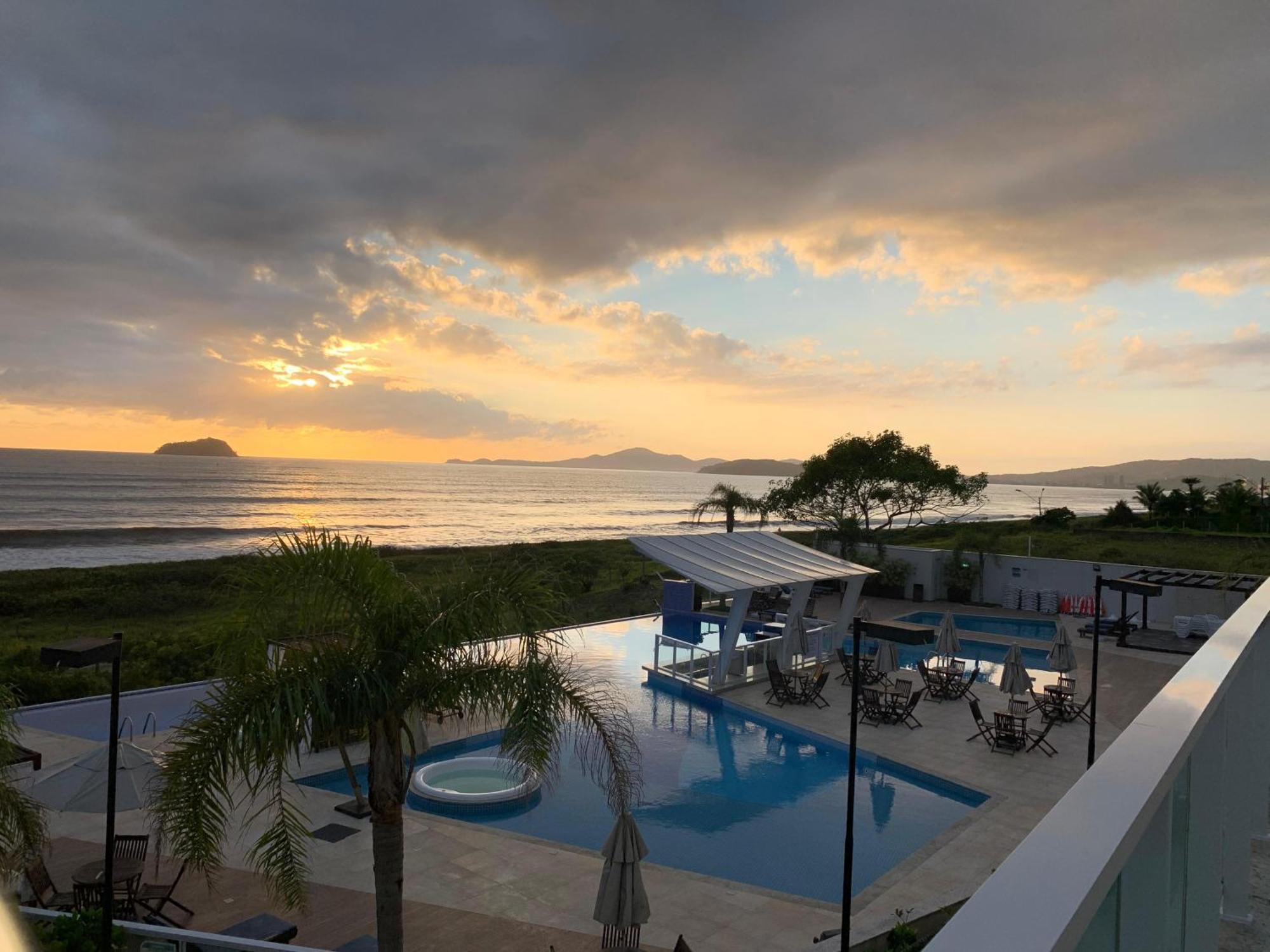 Bali Beach Home Club Rogga Beira Mar - Balneario Piçarras Esterno foto